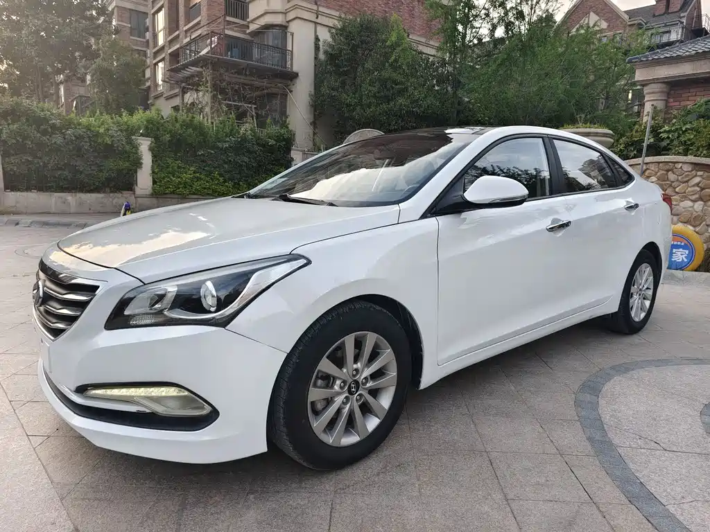 Hyundai Mistra 2015