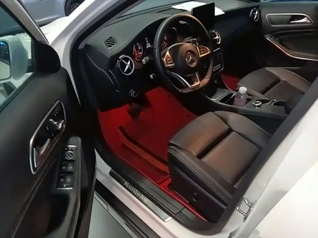 Mercedes-Benz GLA — миниатюра 16