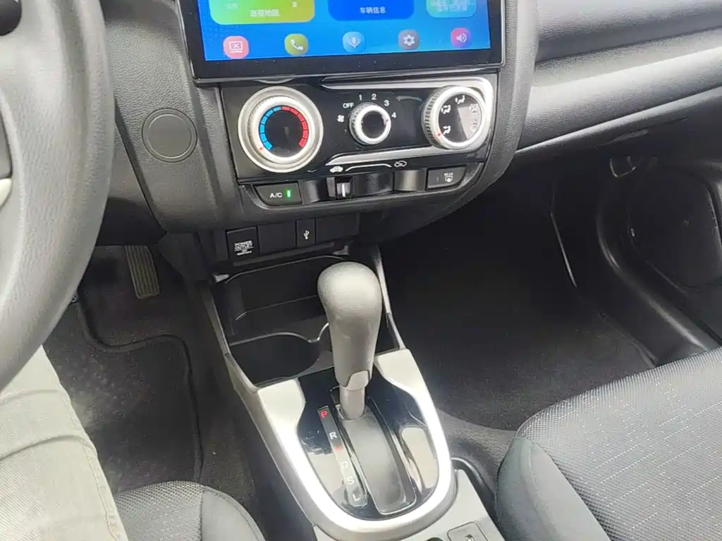 Honda Fit — миниатюра 14