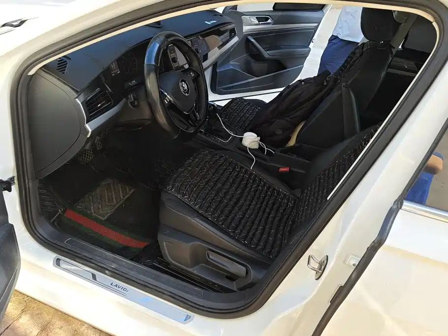 Volkswagen Lavida — миниатюра 9