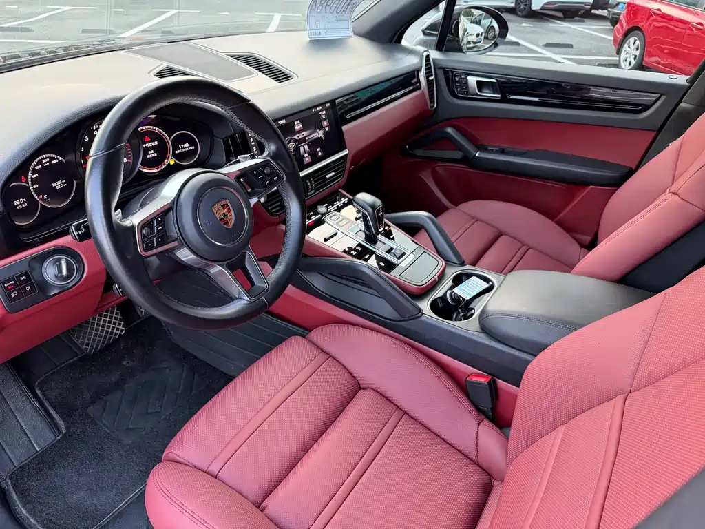 Porsche Cayenne — миниатюра 4
