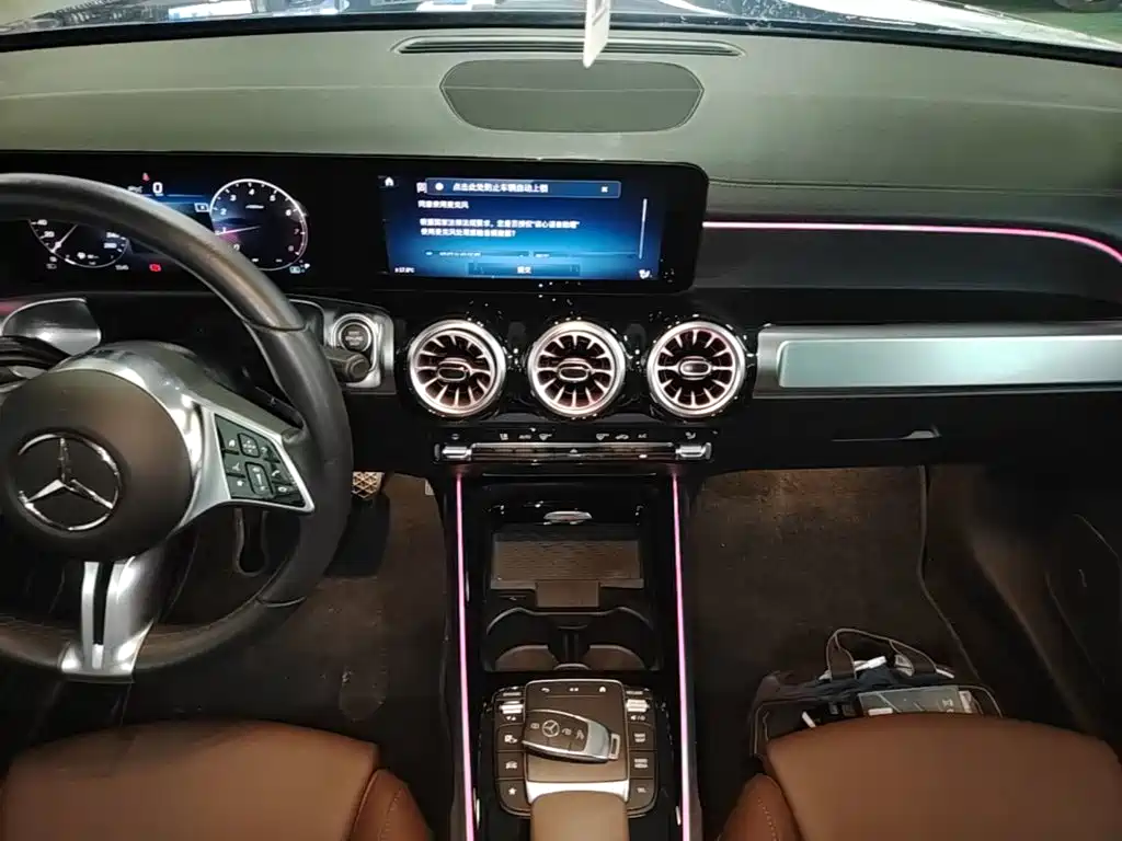 Mercedes-Benz GLB — миниатюра 13