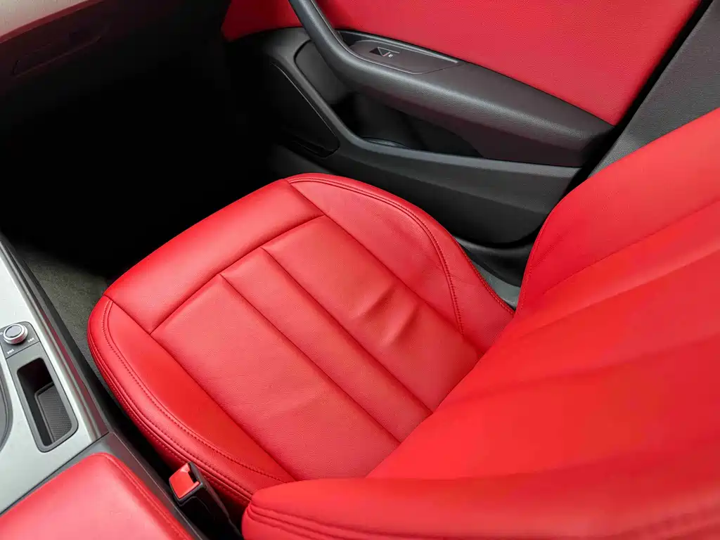Audi A4L — миниатюра 11