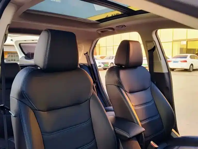 BYD Yuan EV — миниатюра 9
