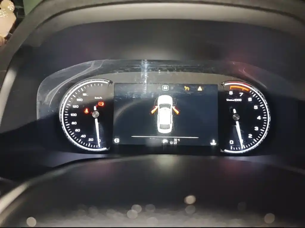Roewe i6 Classic — миниатюра 13