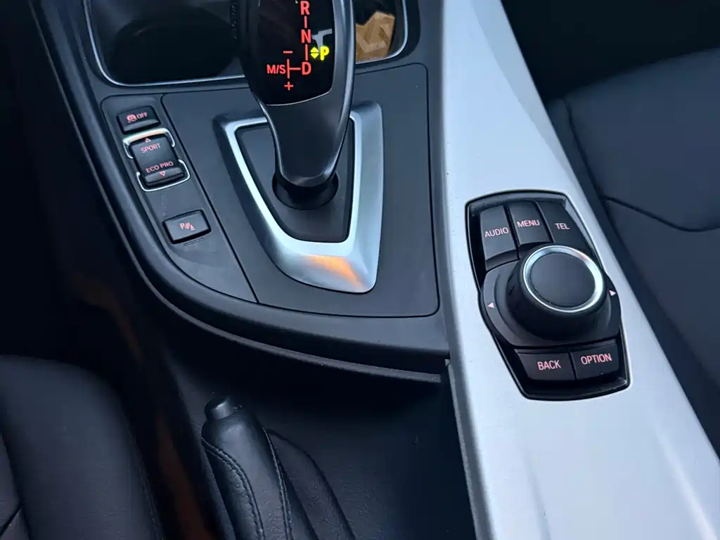 BMW 3 Series — миниатюра 10