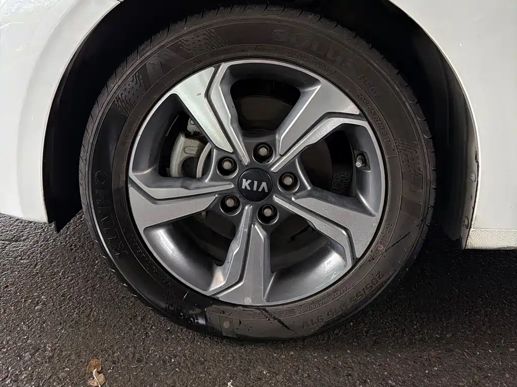 Kia K3 — миниатюра 6