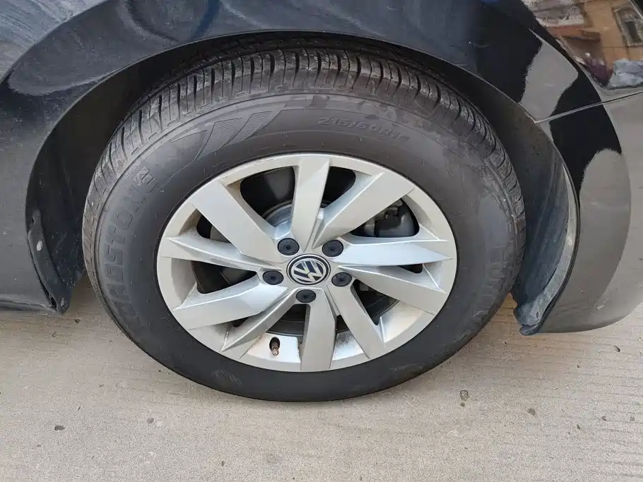 Volkswagen Passat — миниатюра 6