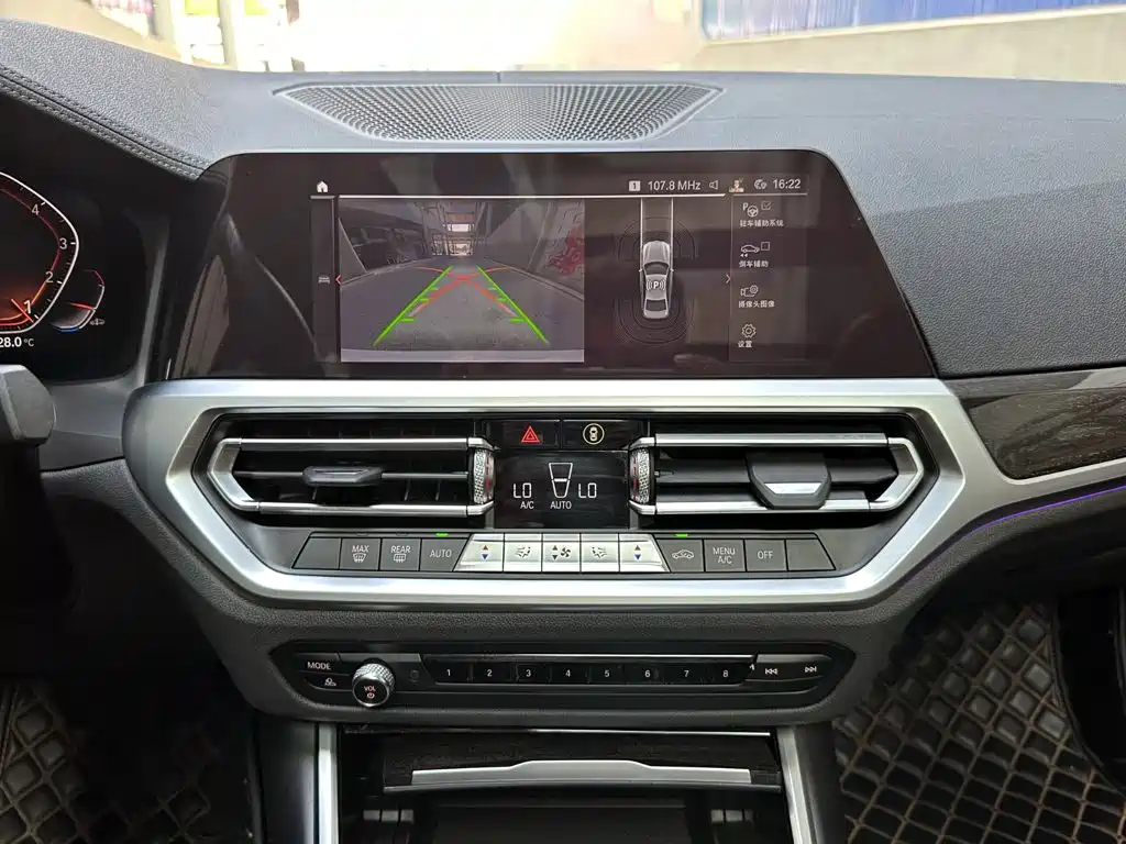 BMW 3 Series — миниатюра 14