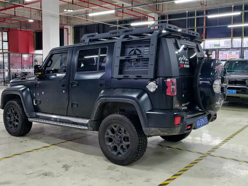 BAIC BJ40 2023 2.0D AT