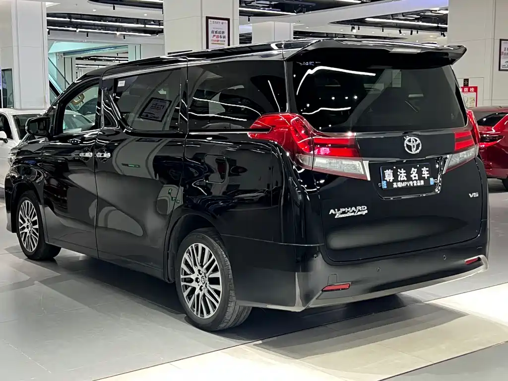 Toyota Alphard 2015 3.5L Luxury