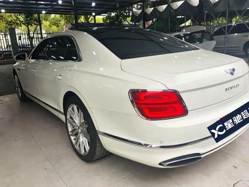 Bentley Flying Spur — миниатюра 3