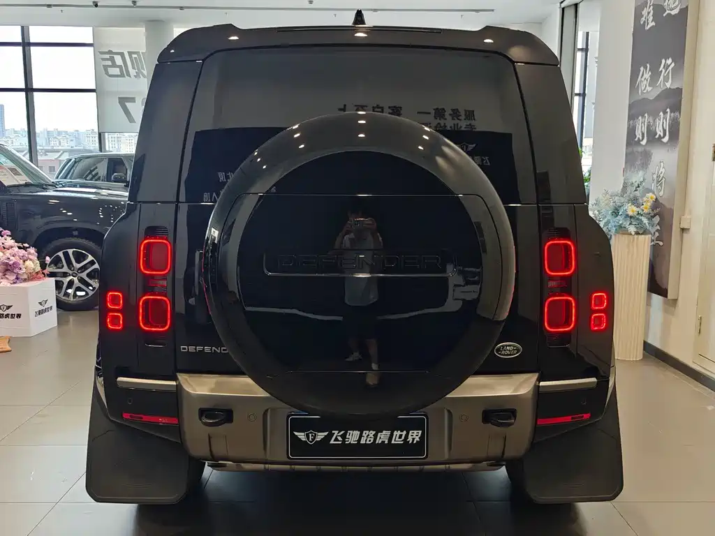 Land Rover Defender — миниатюра 22