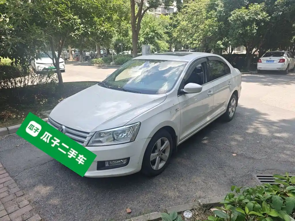 Volkswagen Santana — миниатюра 2
