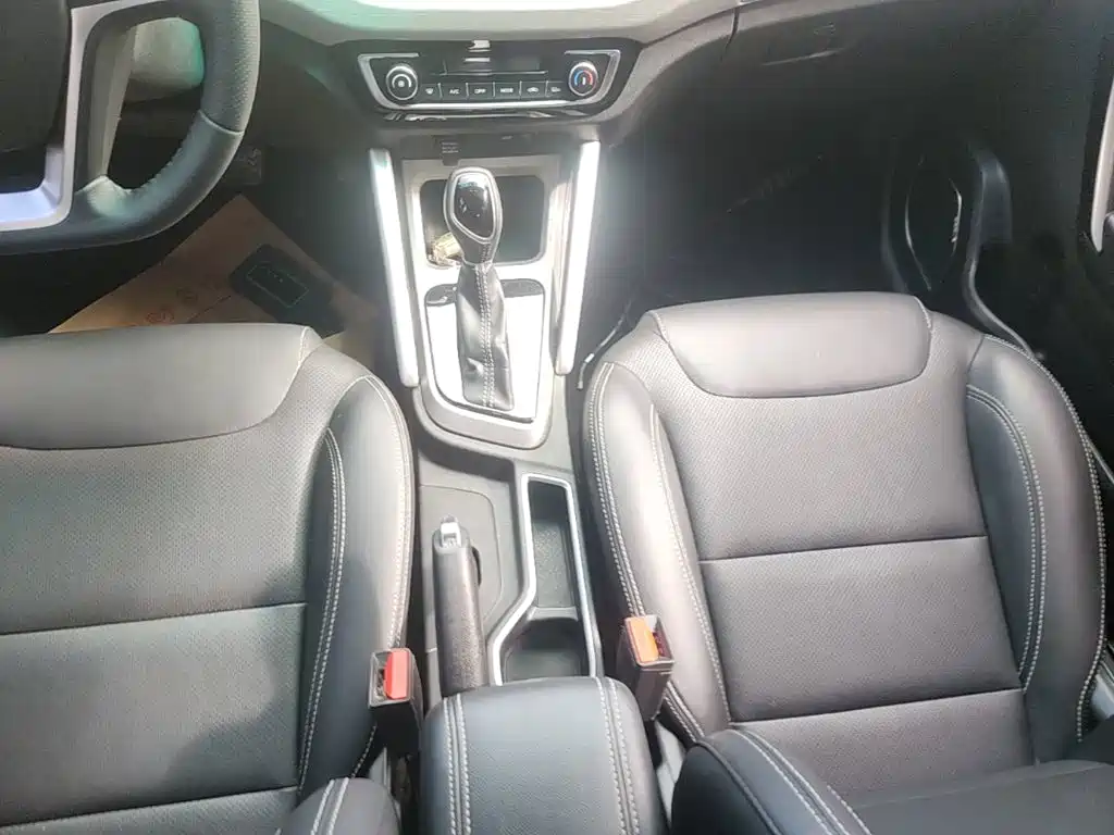 Geely Vision X3 — миниатюра 14