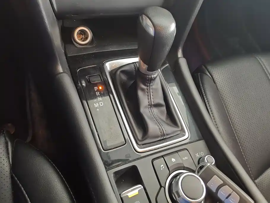 Mazda 3 Axela — миниатюра 16