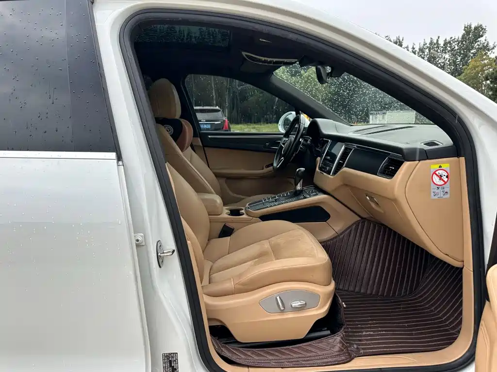Porsche Macan — миниатюра 15