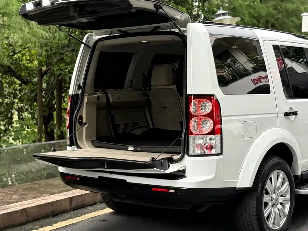 Land Rover Discovery — миниатюра 7