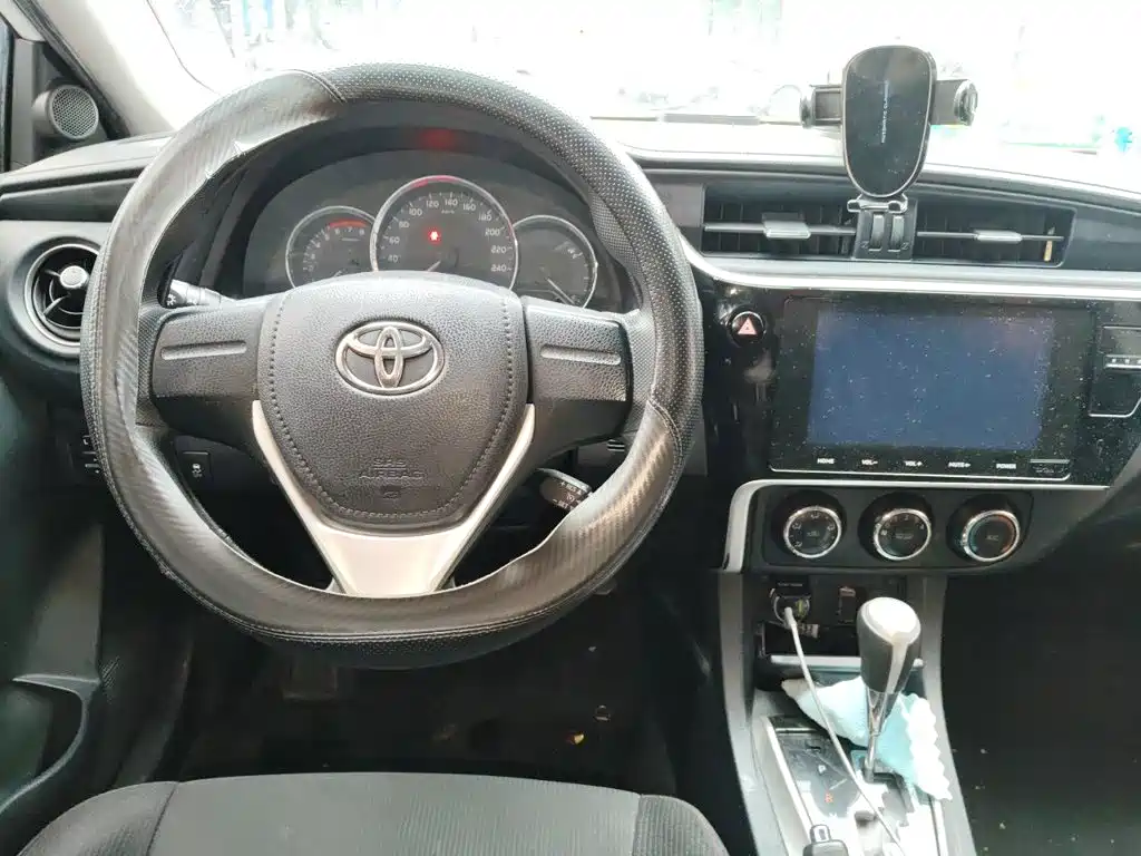 Toyota Corolla — миниатюра 10