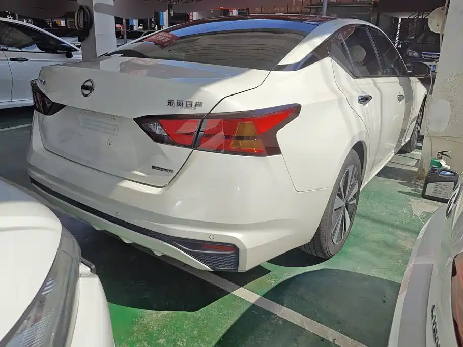 Nissan Teana — миниатюра 3