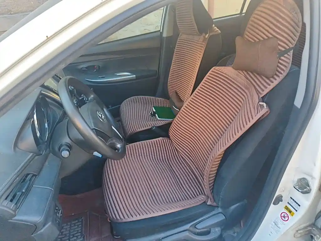 Toyota Yaris L — миниатюра 11