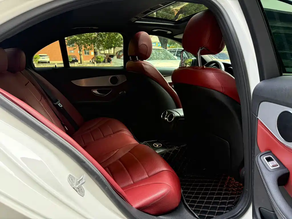 Mercedes-Benz C-Class — миниатюра 18