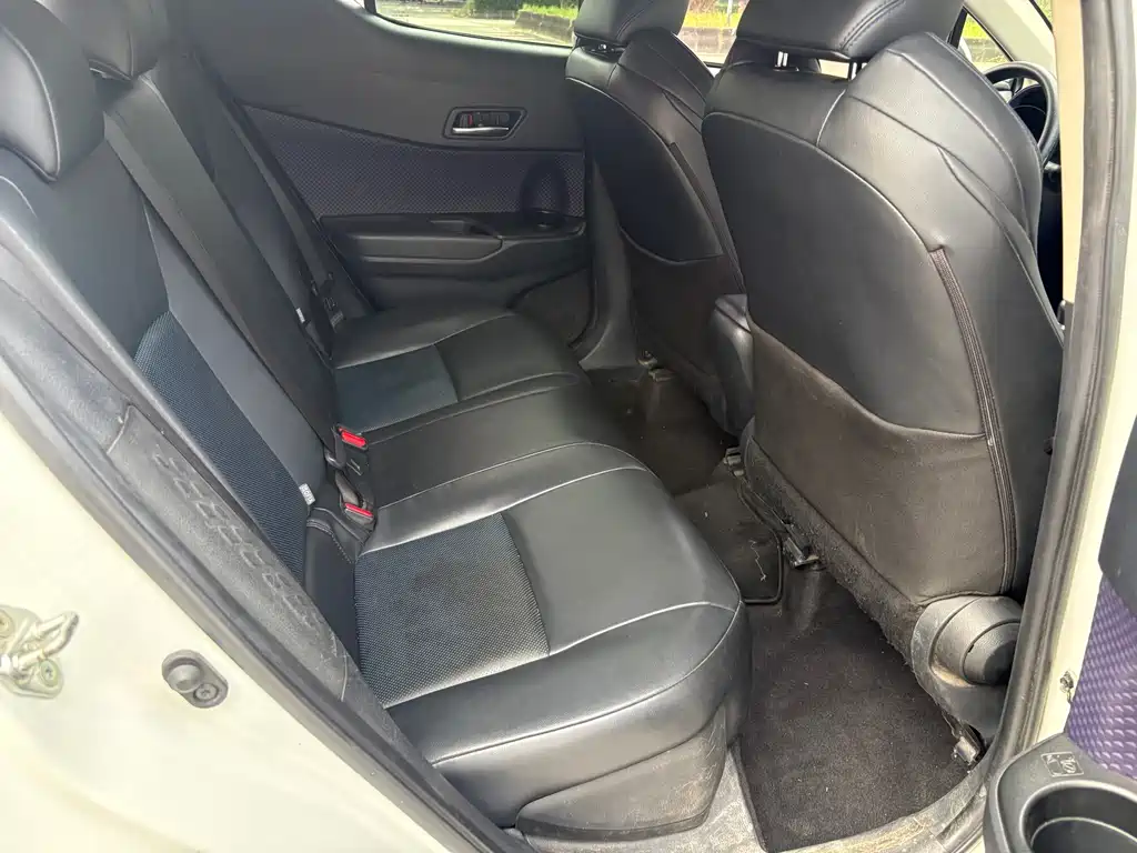 Toyota C-HR — миниатюра 10