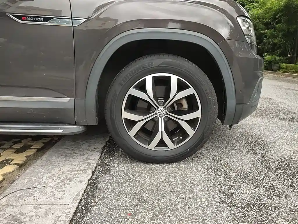 Volkswagen Teramont — миниатюра 8