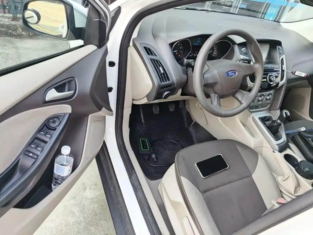 Ford Focus — миниатюра 16