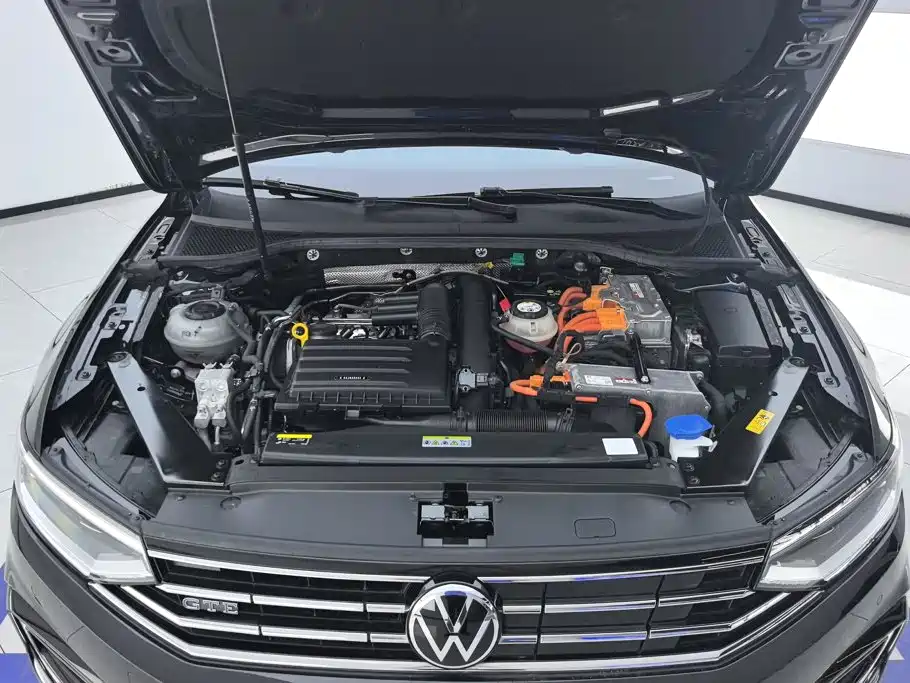 Volkswagen 迈腾 PHEV — миниатюра 10