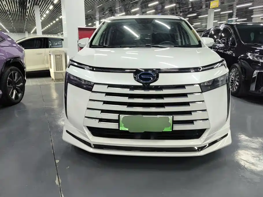 GAC Motor 传祺E8 PHEV — миниатюра 2