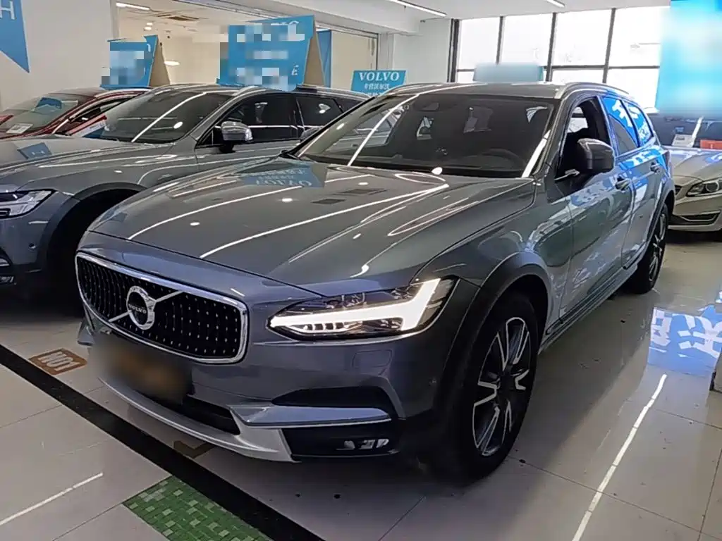 Volvo V90