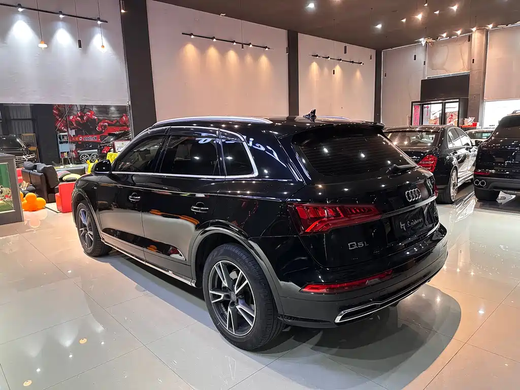 Audi Q5L — миниатюра 4