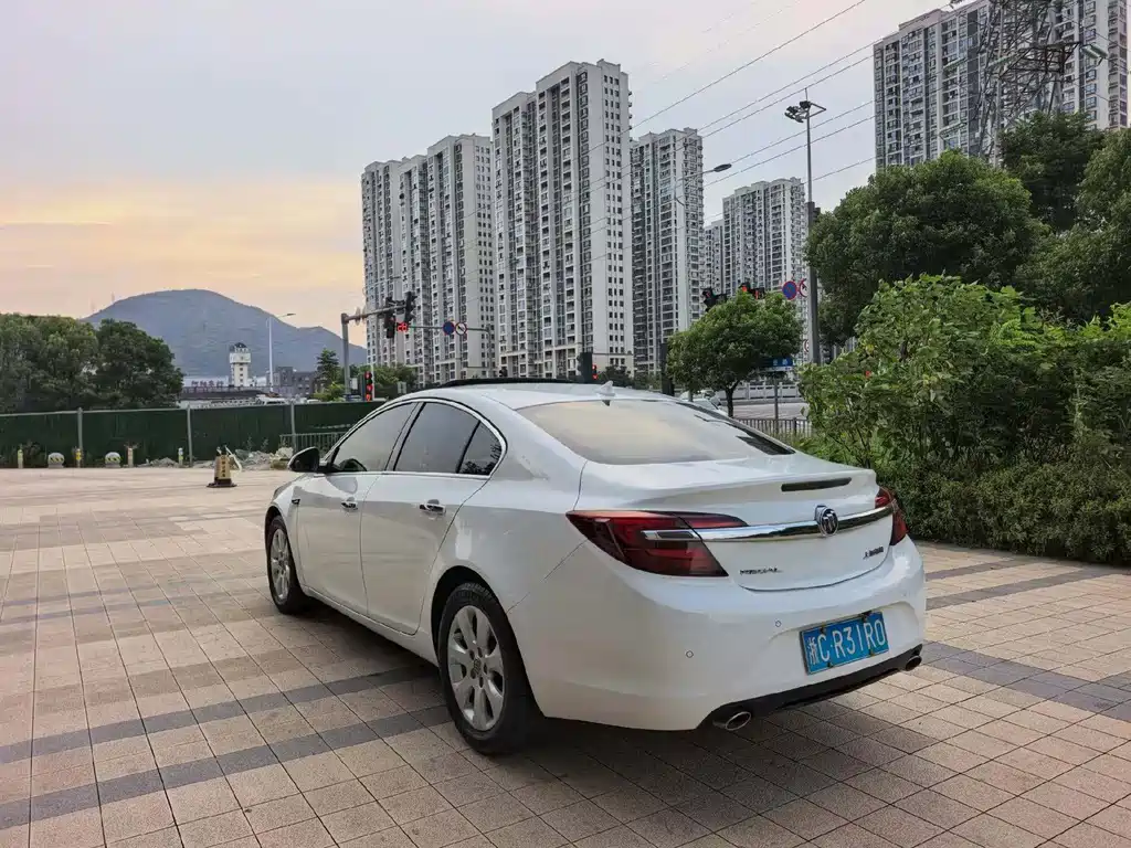 Buick Regal — миниатюра 8