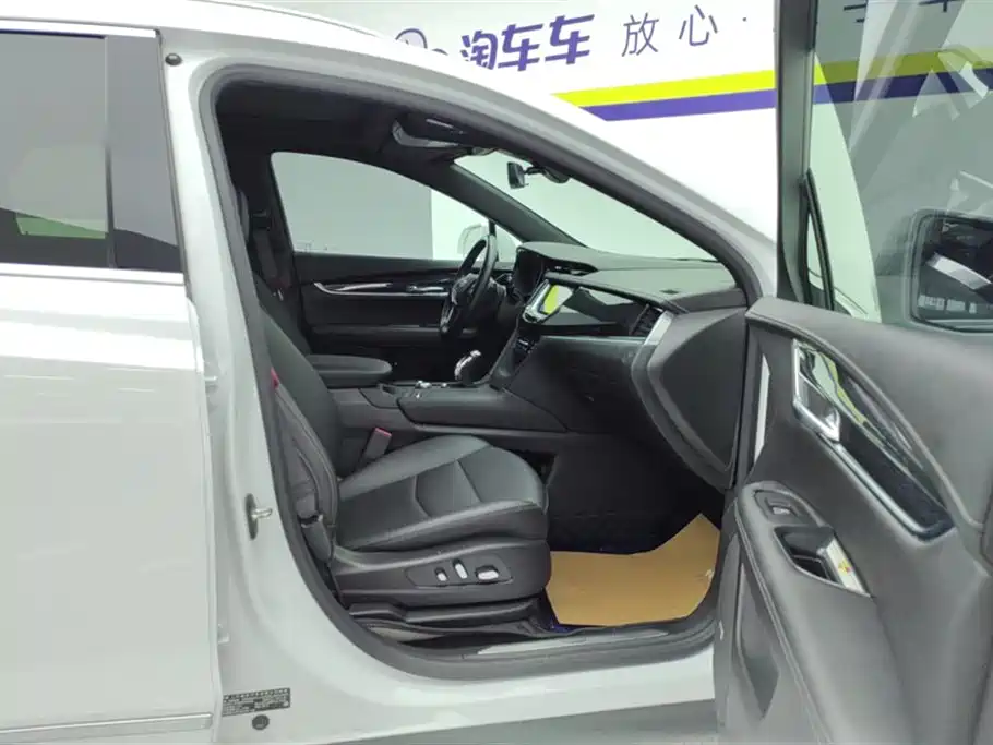 Cadillac XT5 2022 2.0T Luxury