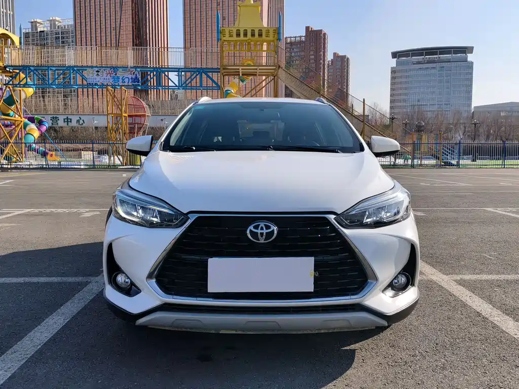 TOYOTA YARIS L ZHIXUAN