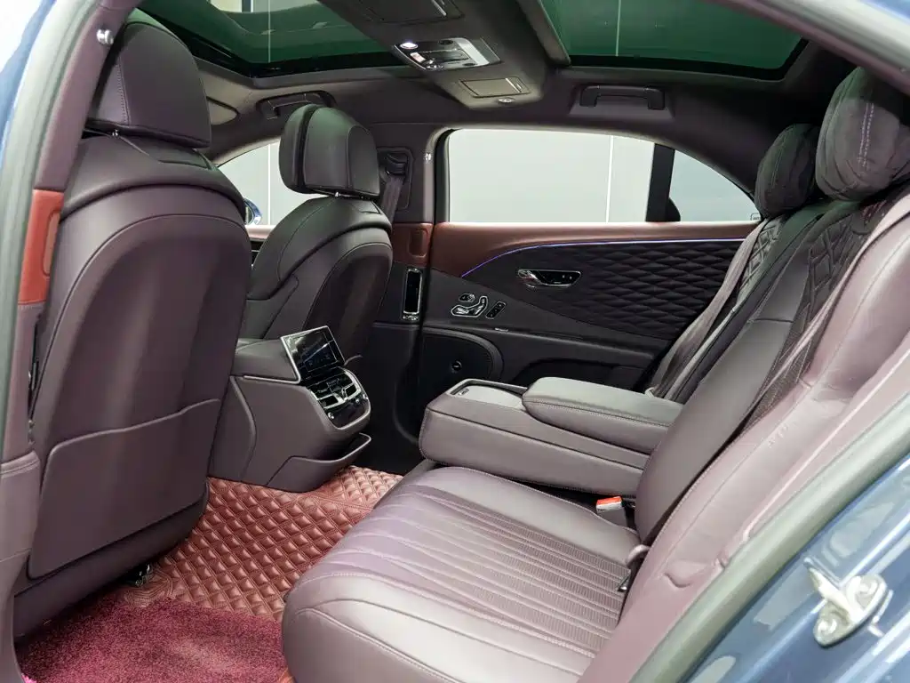 Bentley Flying Spur — миниатюра 14