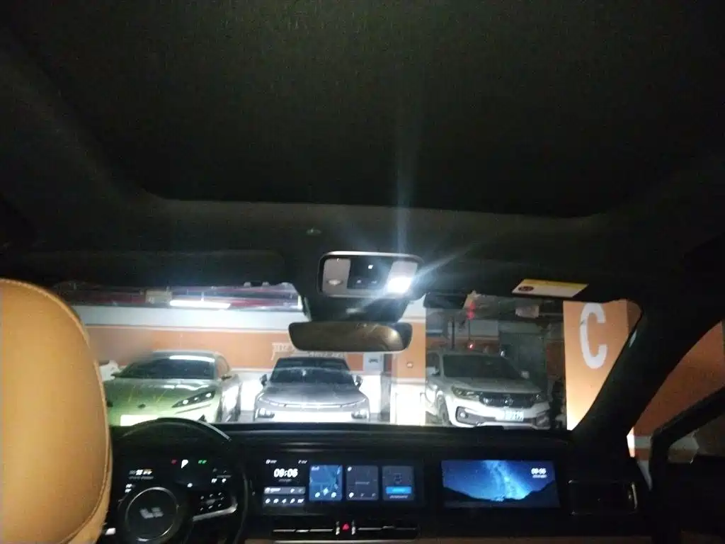 Li Auto Li ONE — миниатюра 20