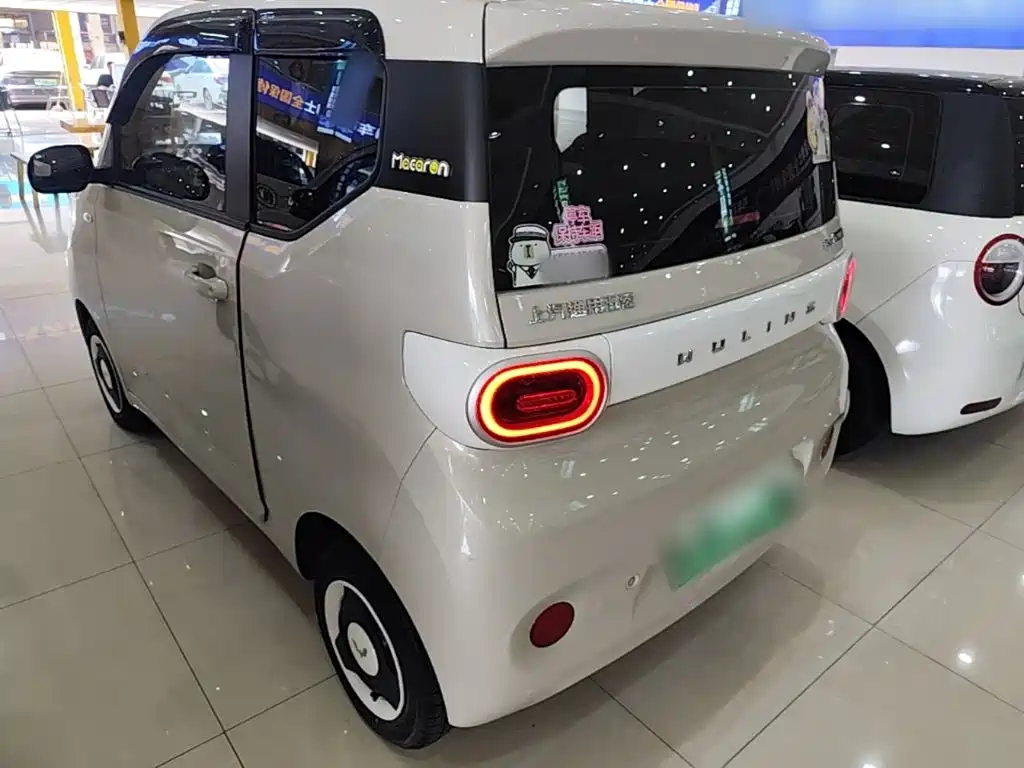 Wuling MINIEV — миниатюра 5