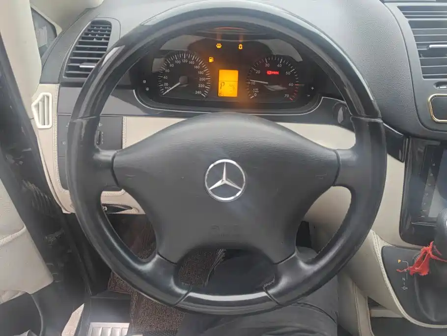 Mercedes-Benz Vito — миниатюра 15