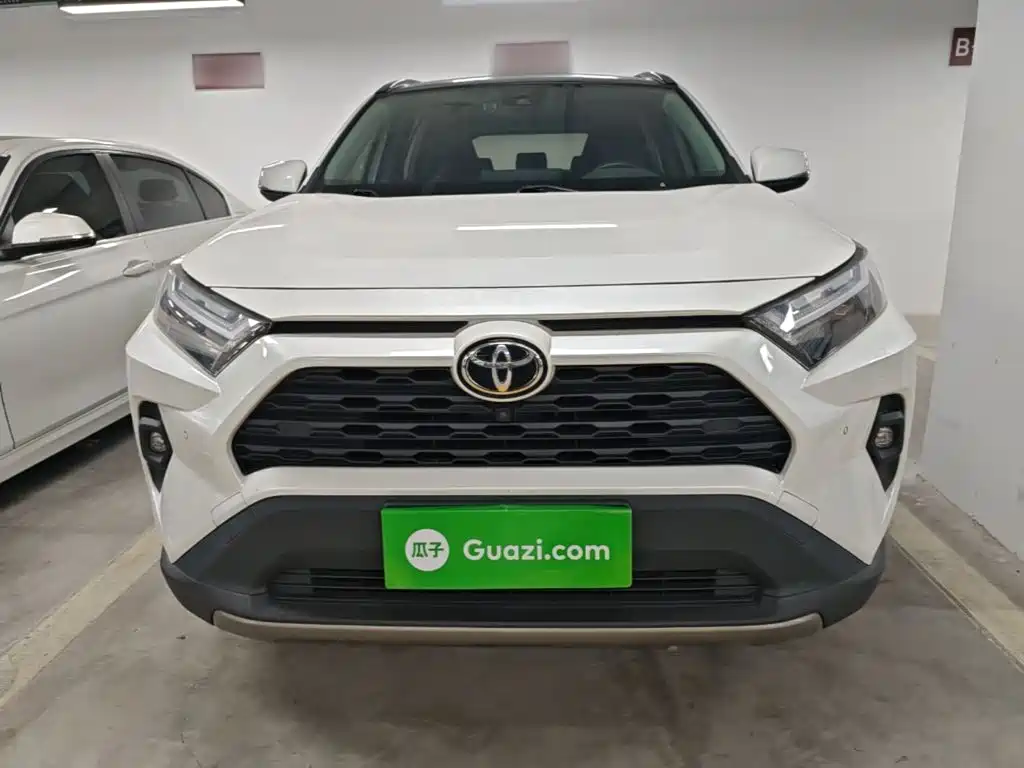 Toyota RAV4 — миниатюра 3