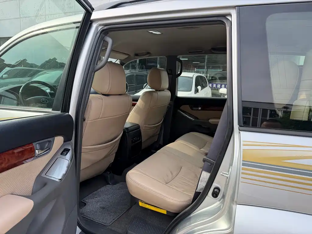 Toyota Land Cruiser Prado 2004 GX 2.7 AT