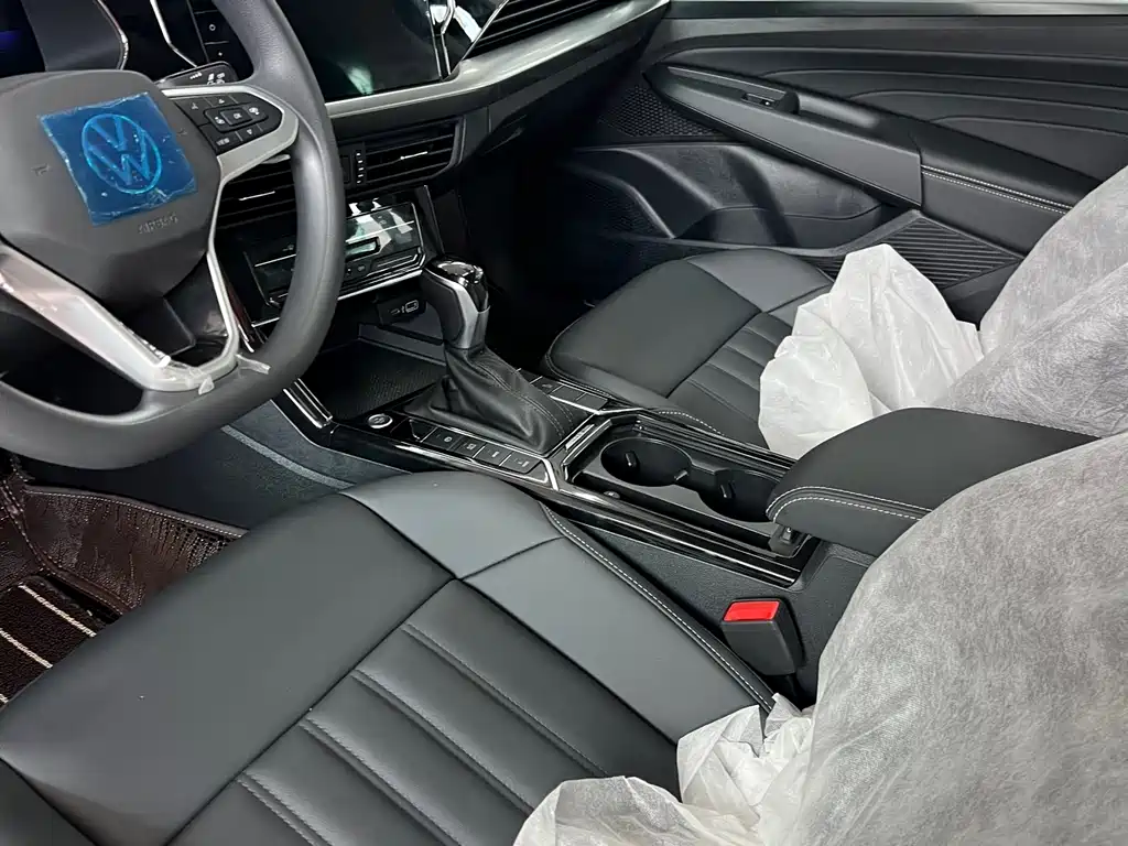 Volkswagen Passat 2025 430PHEV