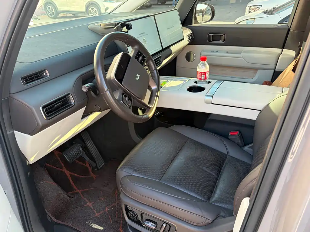 Li Auto Li MEGA — миниатюра 5