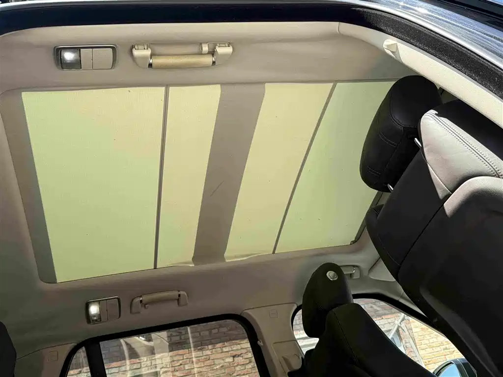 Land Rover Range Rover — миниатюра 23