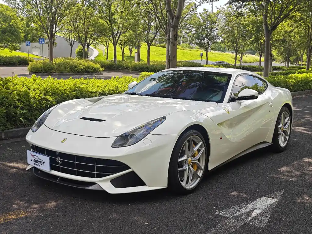 Ferrari F12berlinetta — миниатюра 3
