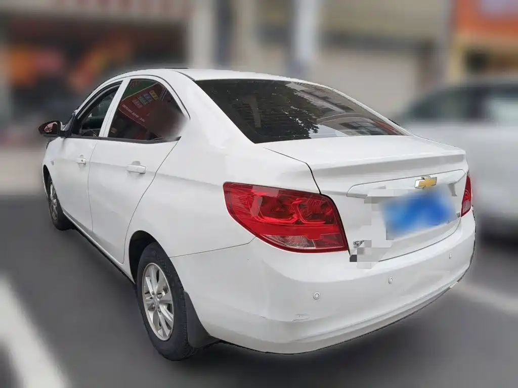 Chevrolet Sail — миниатюра 25