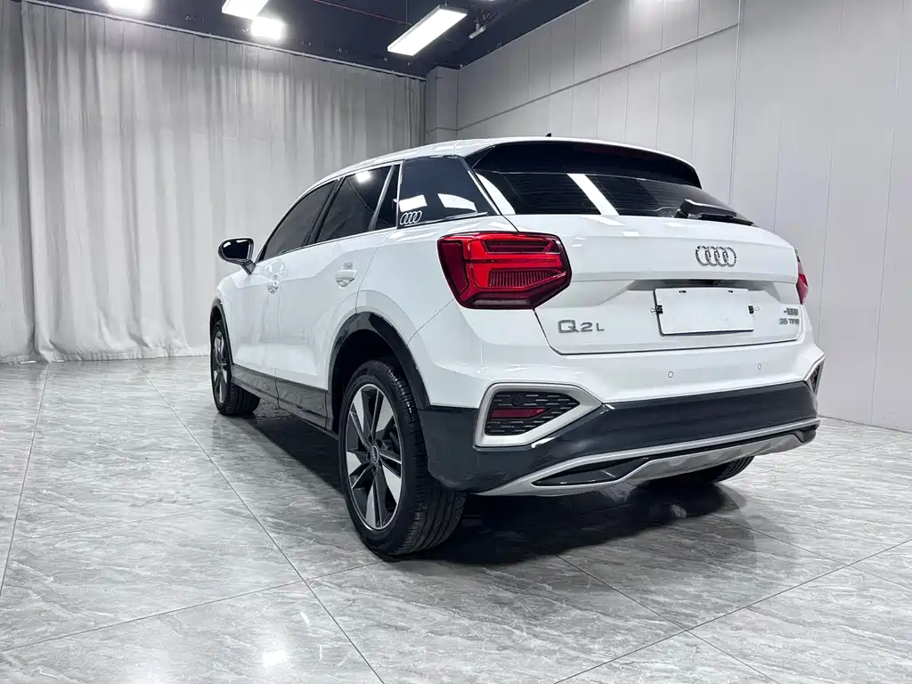 Audi Q2L — миниатюра 4