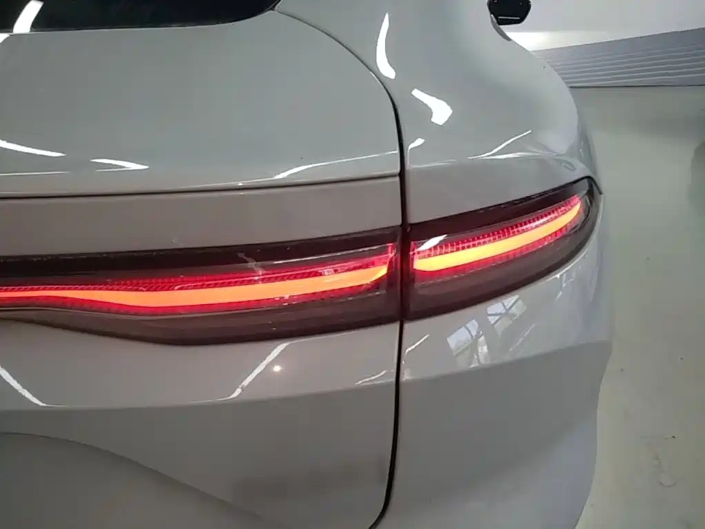 NIO EC6 2024 75kWh