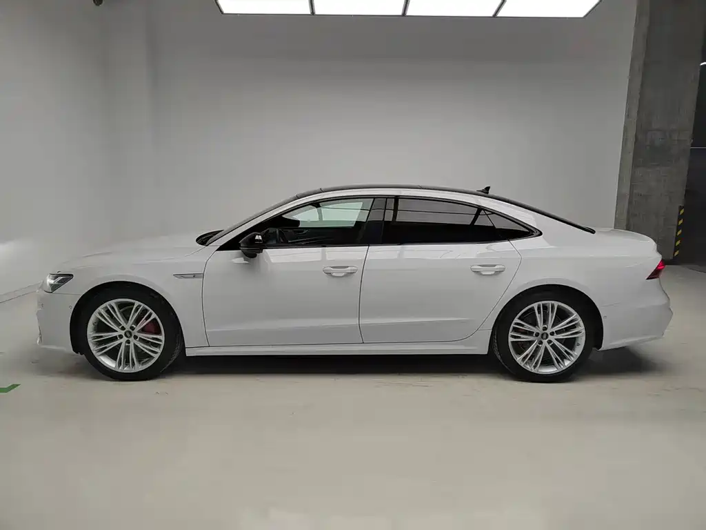 Audi A7L 2024 45 TFSI quattro